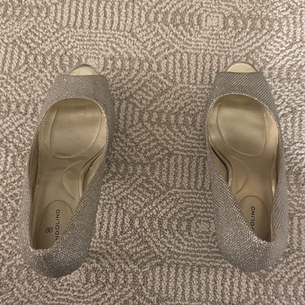 Bandolino Glittering Silver Peep-Toe Heels